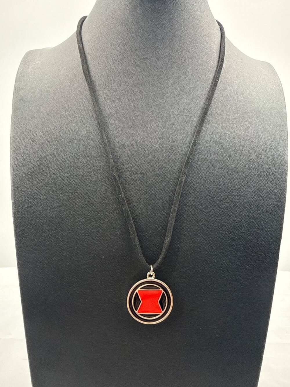 Marvel Black Widow Pendant Necklace Red Hourglass Enamel Cord Cosplay